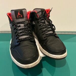 Nike Air Jordan 1 Mid ‘Holiday’ Men’s Size 11.5